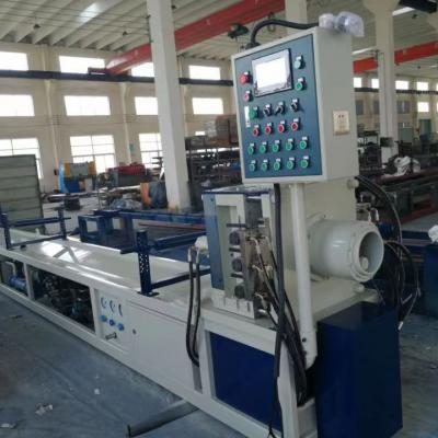Hydraulic hose making machine